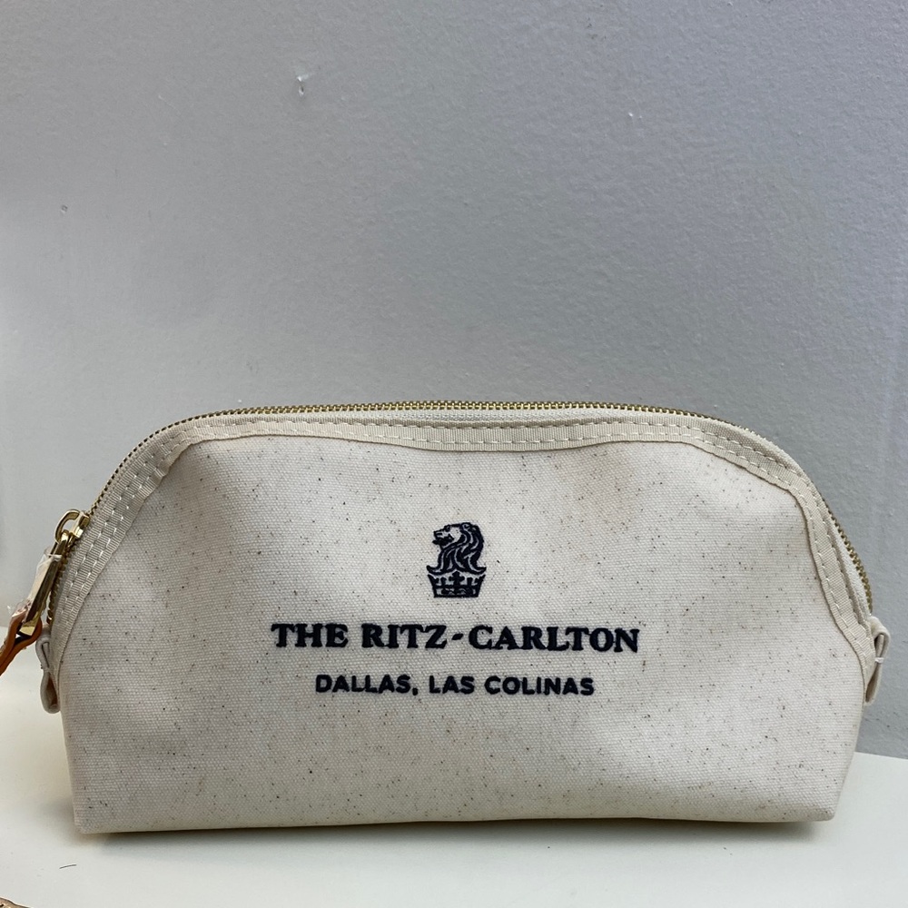 Ritz-Carlton Dallas, Las Colinas Toiletry Cosmetic Bag